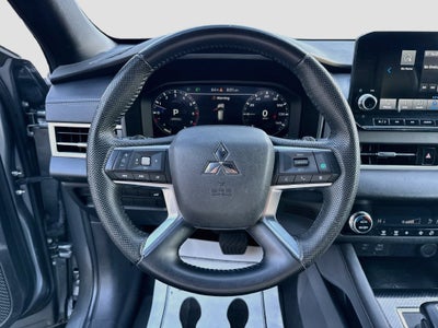 2023 Mitsubishi Outlander SE Black Edition