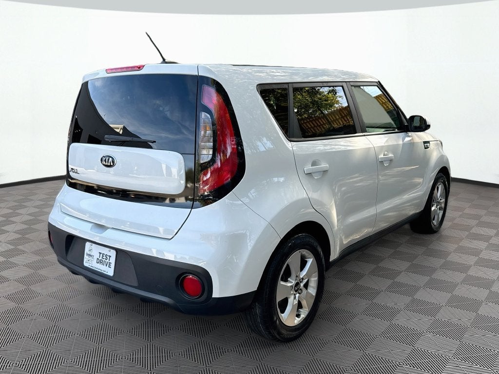 2017 Kia Soul Base