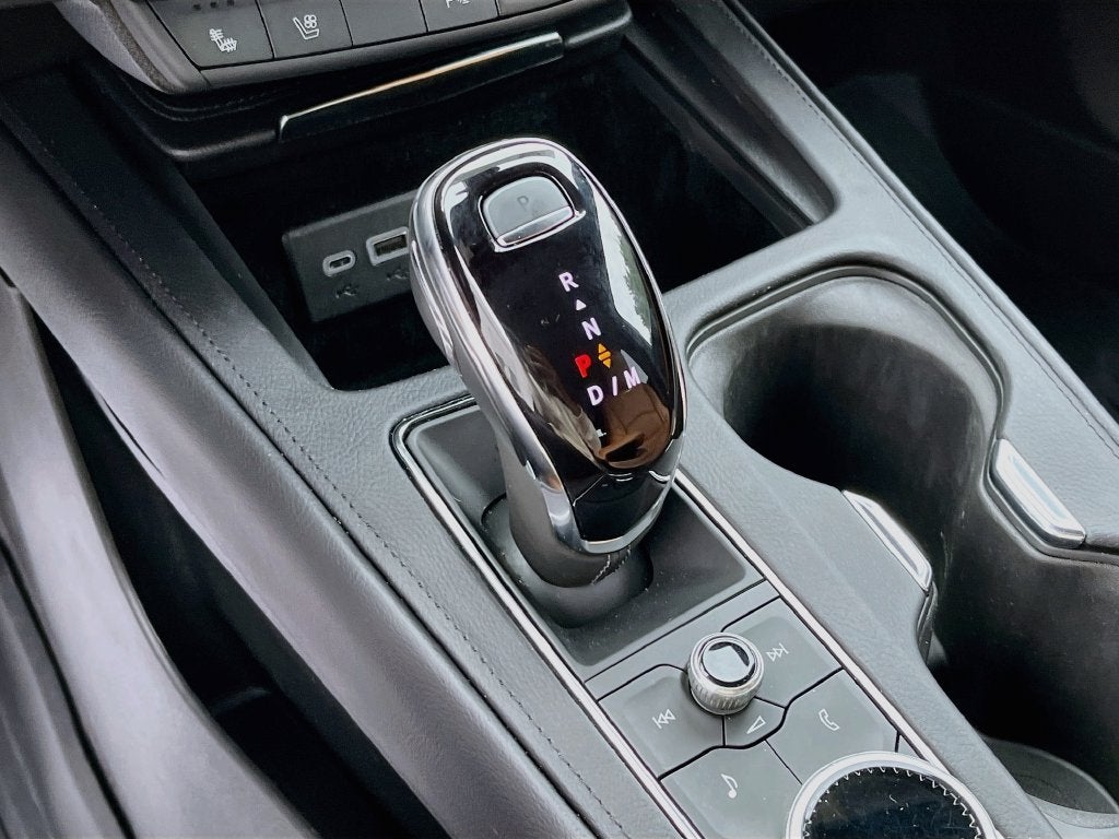 2023 Cadillac XT4 FWD Premium Luxury