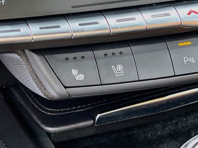 2023 Cadillac XT4 FWD Premium Luxury