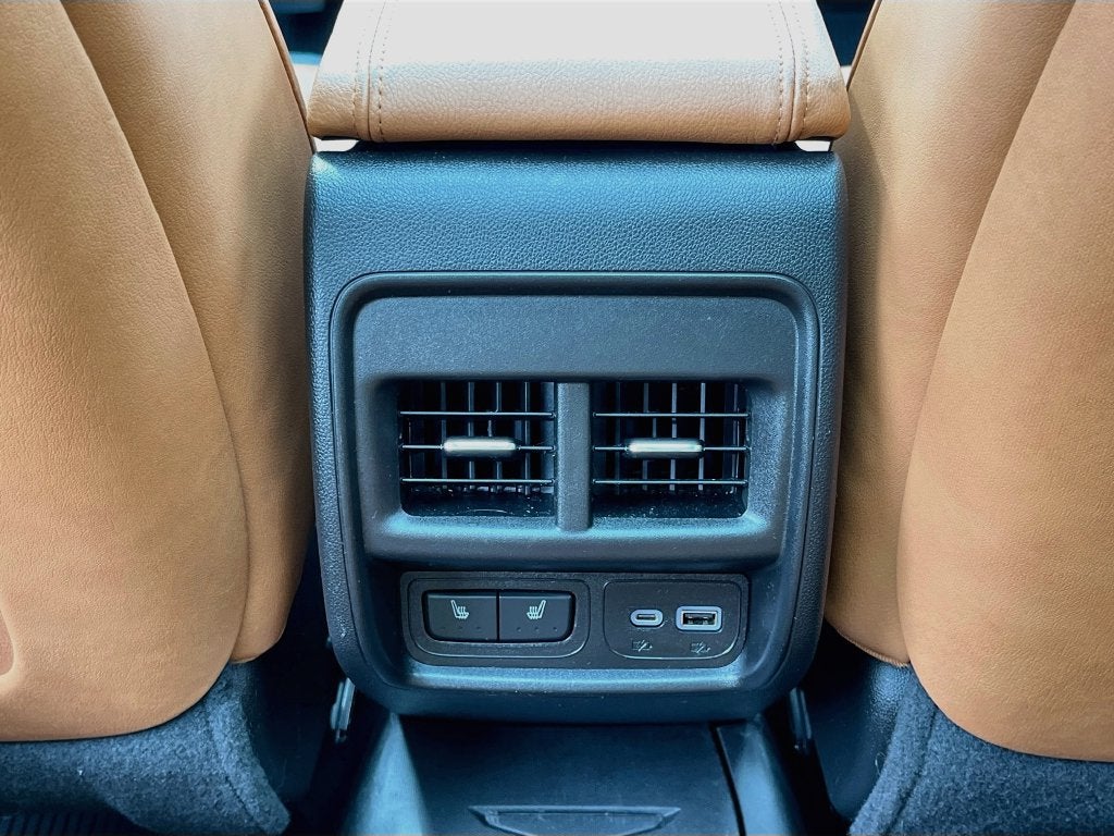 2023 Cadillac XT4 FWD Premium Luxury