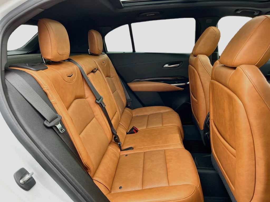 2023 Cadillac XT4 FWD Premium Luxury
