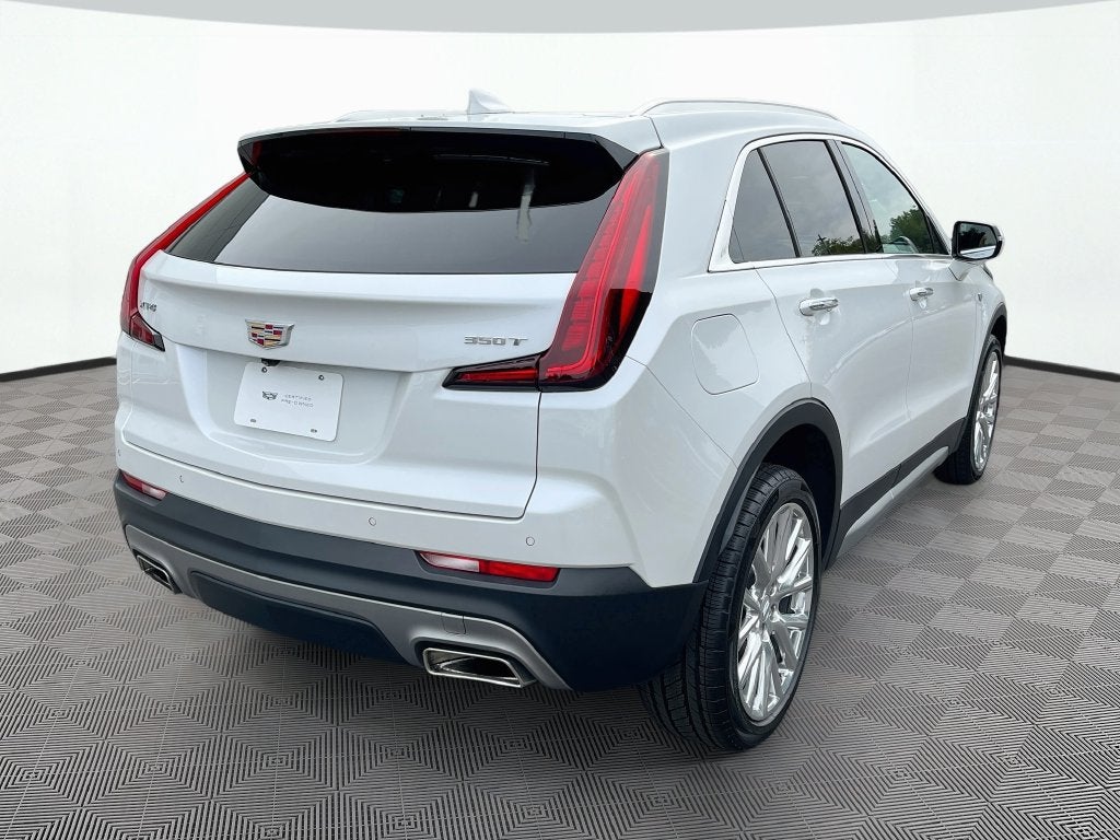 2023 Cadillac XT4 FWD Premium Luxury