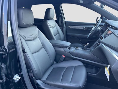 2025 Cadillac XT5 Luxury