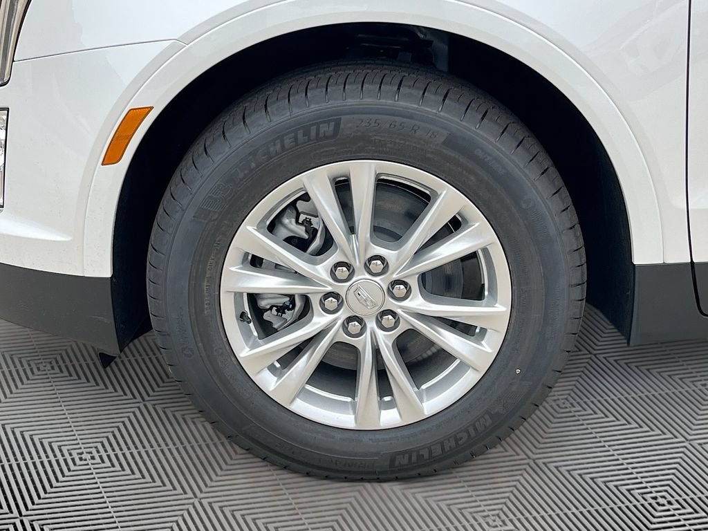 2026 Cadillac XT5 Luxury