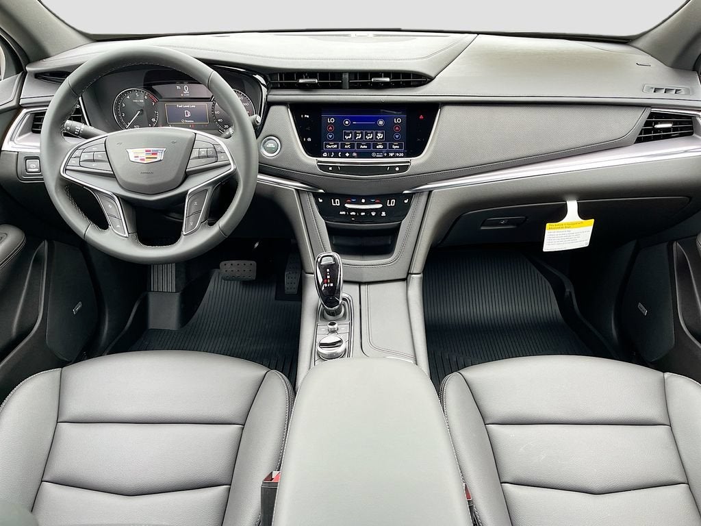 2026 Cadillac XT5 Luxury