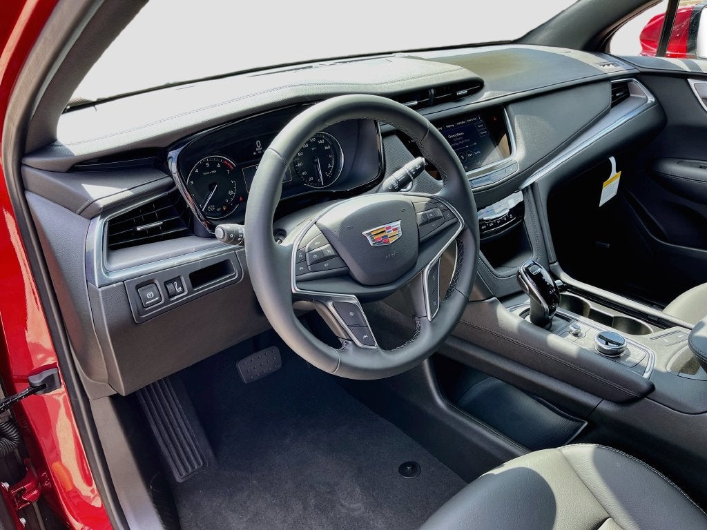 2026 Cadillac XT5 Luxury