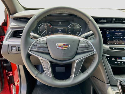 2026 Cadillac XT5 Luxury