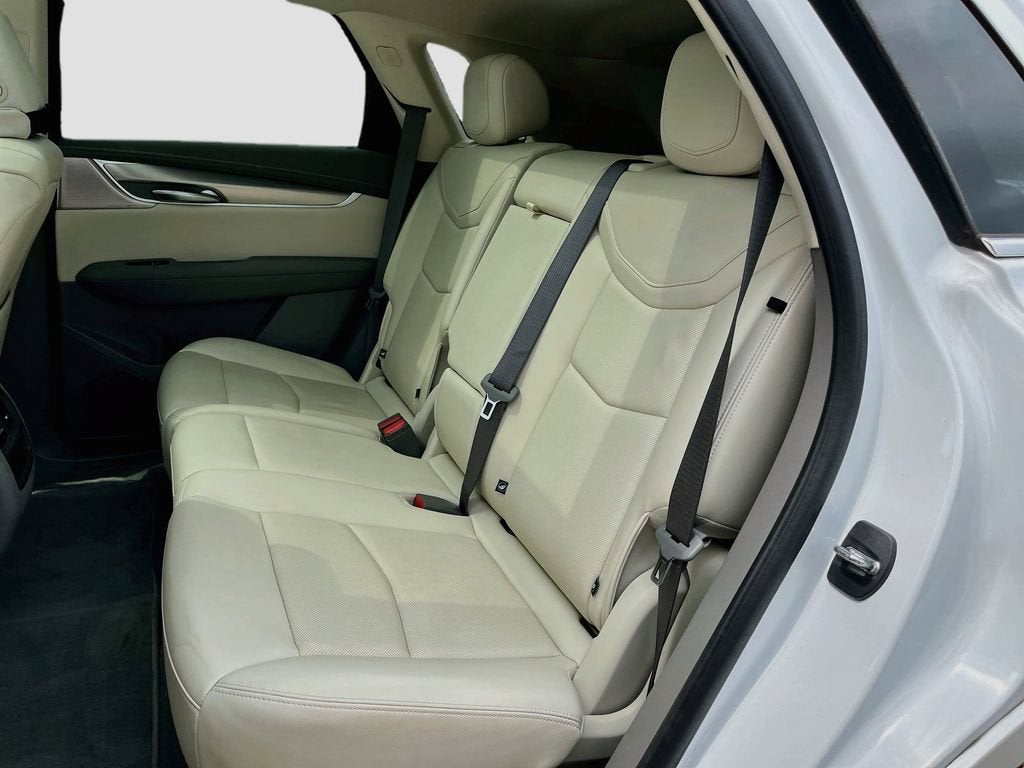 2023 Cadillac XT5 FWD Premium Luxury