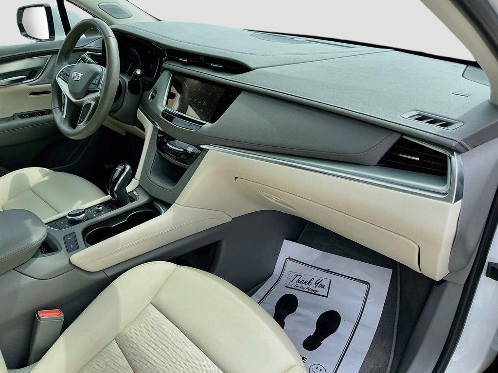 2023 Cadillac XT5 FWD Premium Luxury