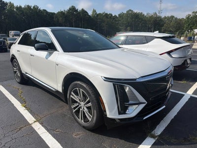 2024 Cadillac LYRIQ Luxury 1