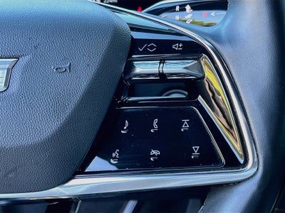 2024 Cadillac LYRIQ Luxury 1