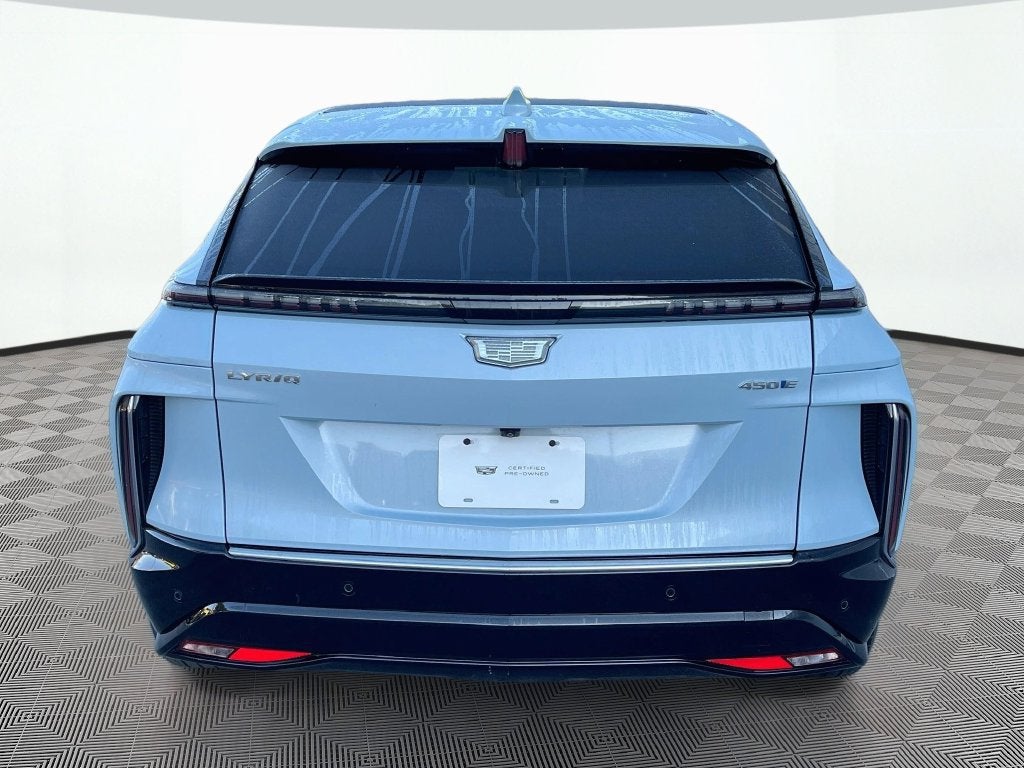 2024 Cadillac LYRIQ Luxury 1
