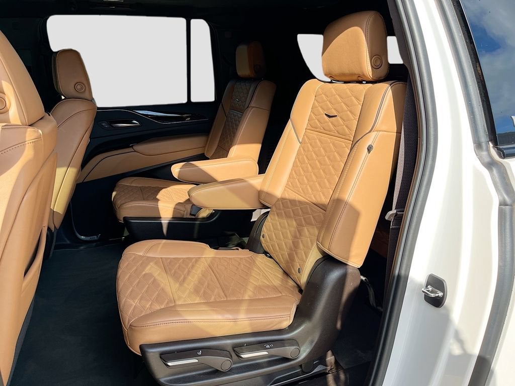 2023 Cadillac Escalade ESV Sport