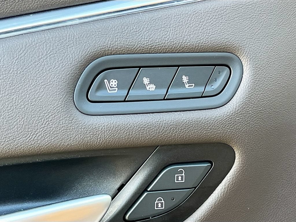 2023 Cadillac Escalade ESV Sport