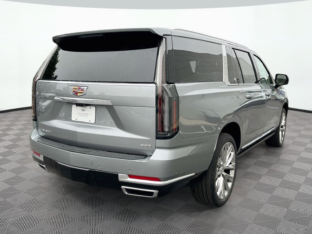 2026 Cadillac Escalade ESV Luxury