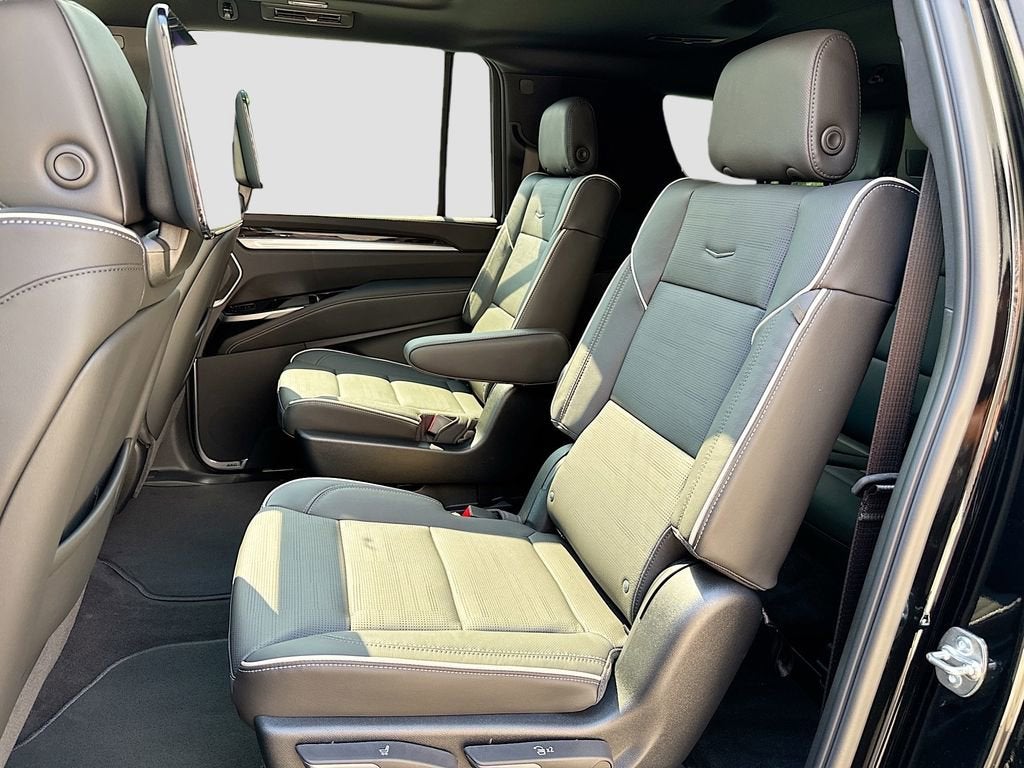 2026 Cadillac Escalade ESV Luxury