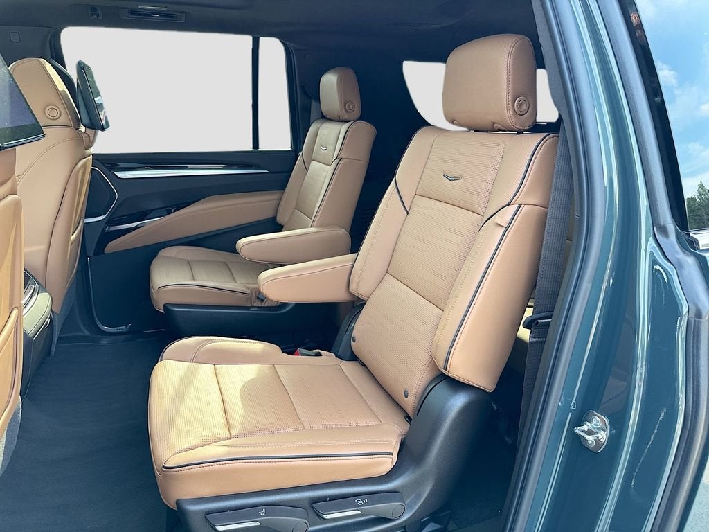 2026 Cadillac Escalade ESV Luxury