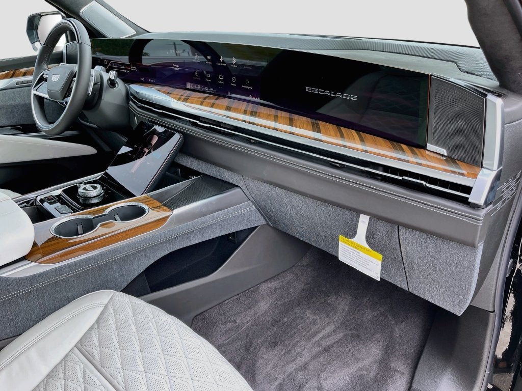 2026 Cadillac Escalade ESV Platinum Sport