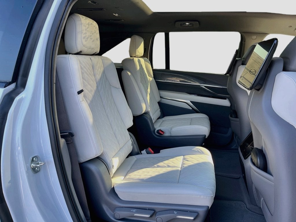 2026 Cadillac ESCALADE IQ Luxury