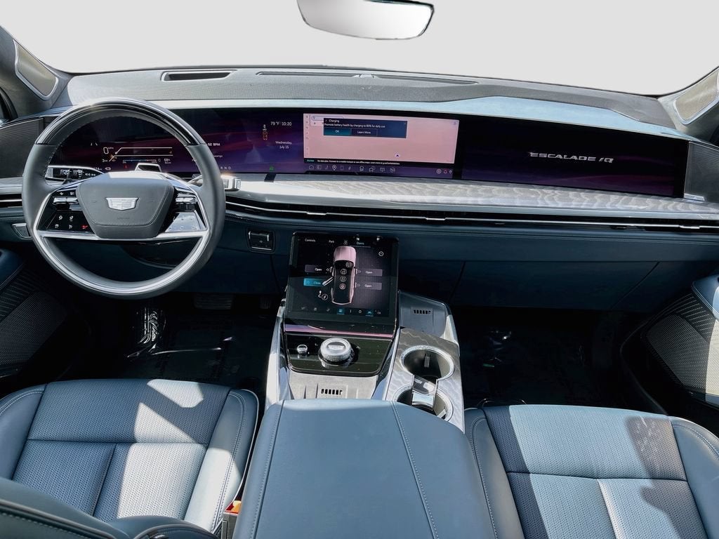 2025 Cadillac ESCALADE IQ Luxury 2
