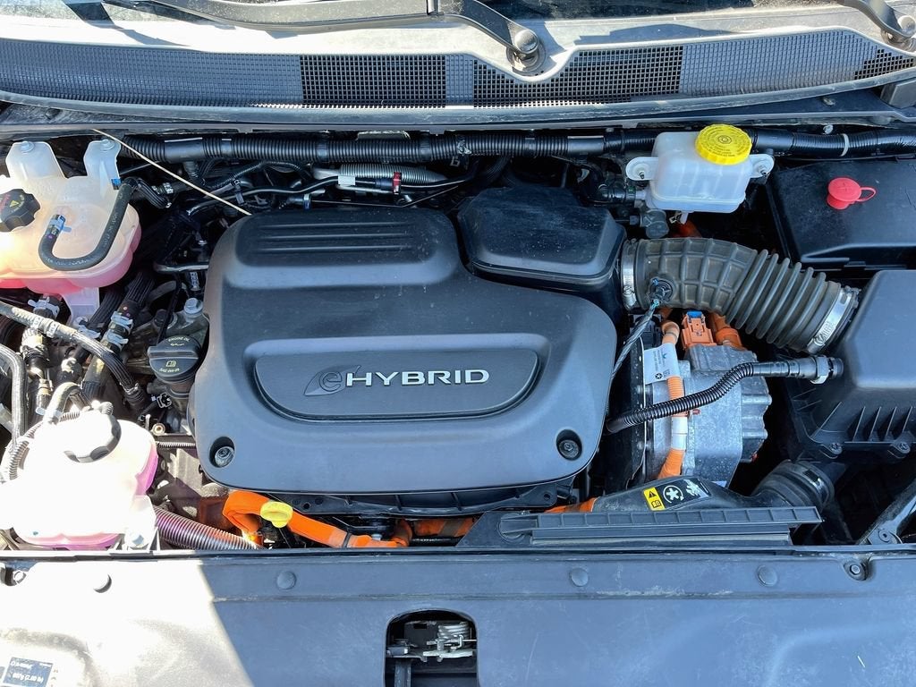 2023 Chrysler Pacifica Hybrid Touring L