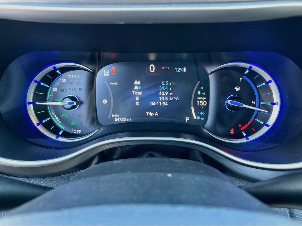 2023 Chrysler Pacifica Hybrid Touring L