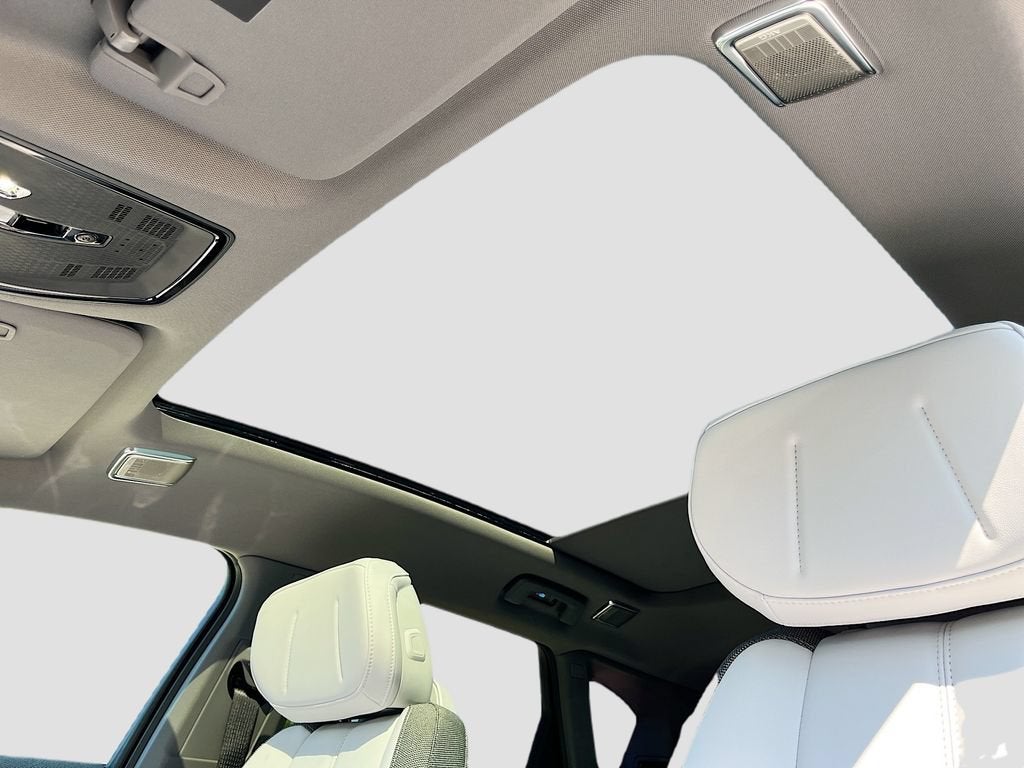 2027 Cadillac OPTIQ Luxury