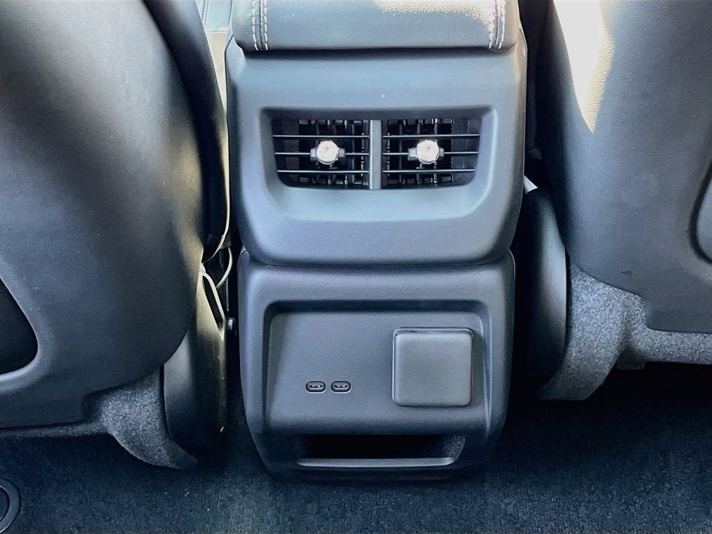 2027 Cadillac OPTIQ Luxury