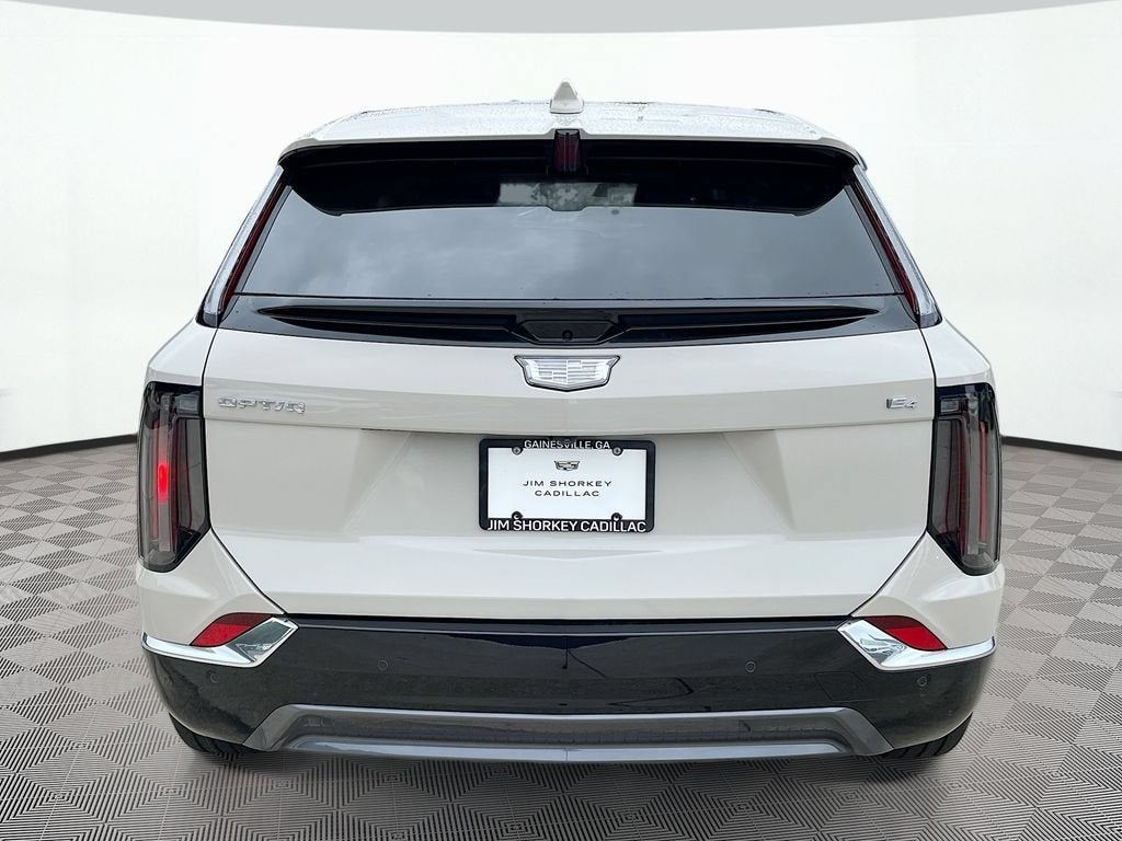2027 Cadillac OPTIQ Premium Luxury