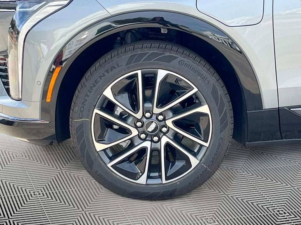 2025 Cadillac OPTIQ Sport 2