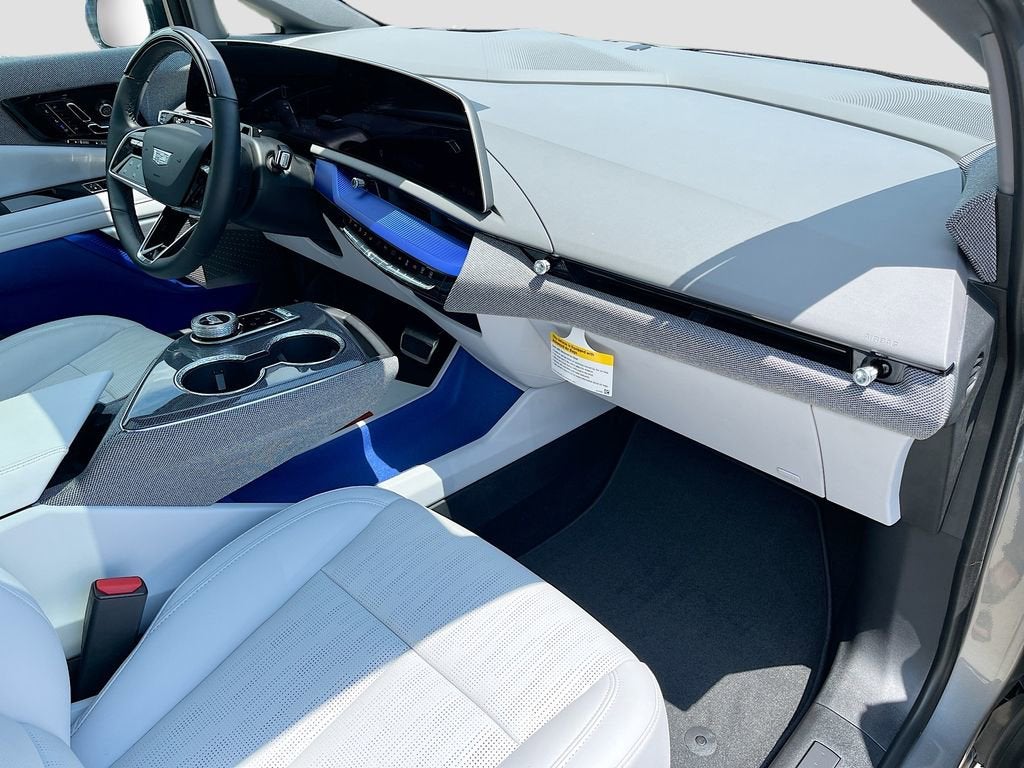 2025 Cadillac OPTIQ Sport 2