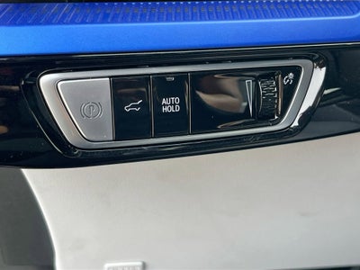 2025 Cadillac OPTIQ Sport 2
