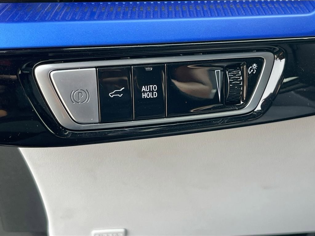 2025 Cadillac OPTIQ Sport 2