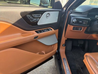 2022 Lincoln Aviator Black Label