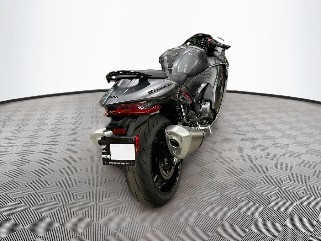 2024 SUZU NA NA