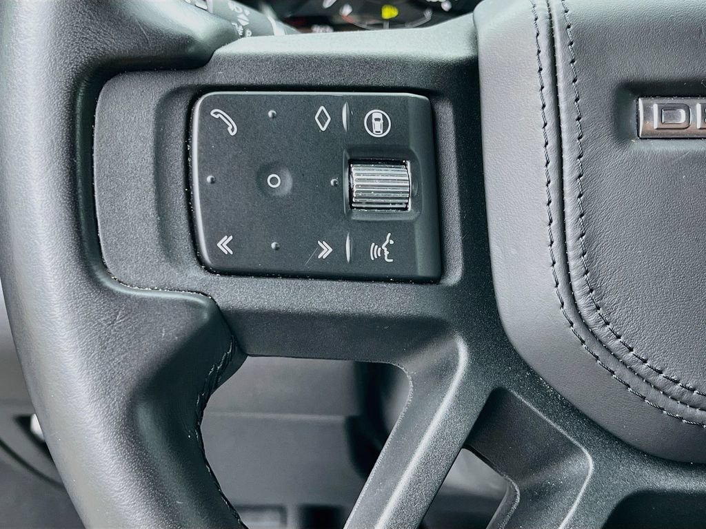 2024 Land Rover Defender Outbound