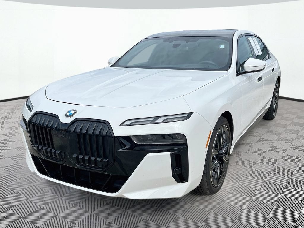 2023 BMW 7 Series 740i