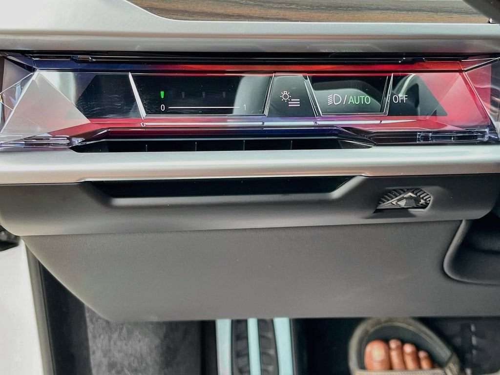 2023 BMW 7 Series 740i