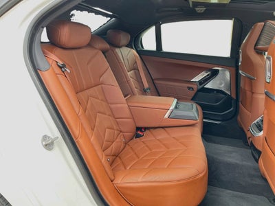 2023 BMW 7 Series 740i
