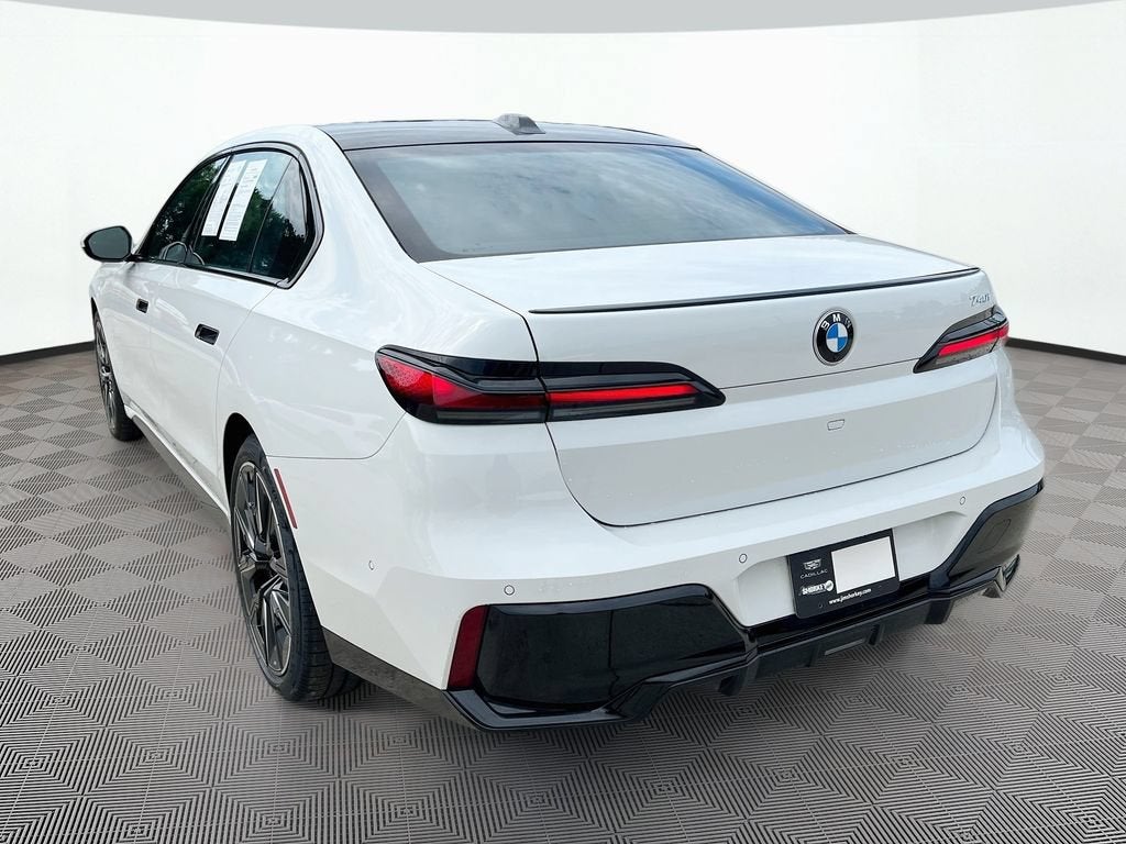 2023 BMW 7 Series 740i