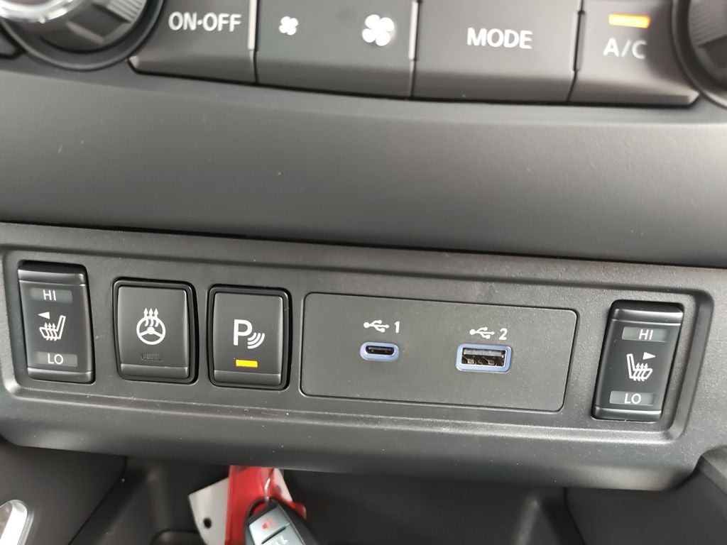 2026 Nissan Frontier SV