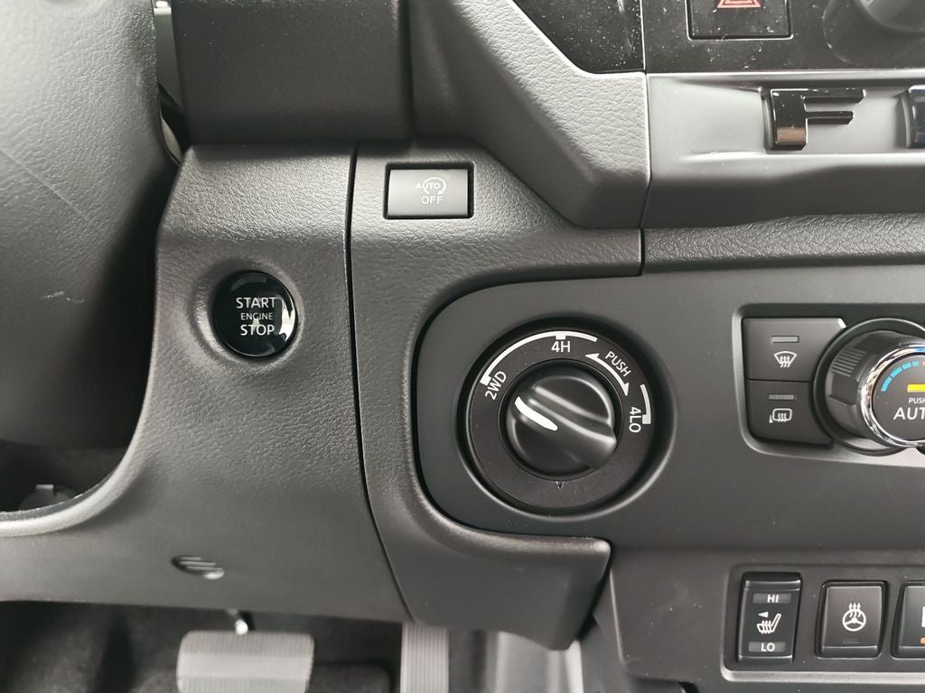 2026 Nissan Frontier SV