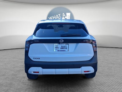 2025 Nissan Kicks SV