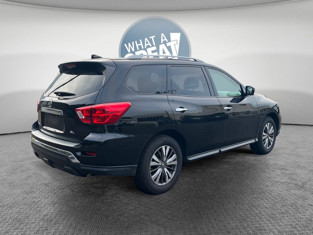 2018 Nissan Pathfinder SL