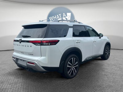 2025 Nissan Pathfinder Platinum
