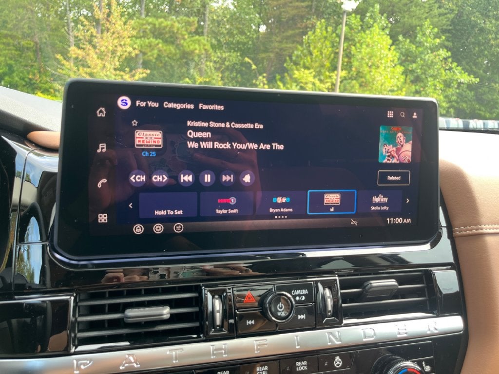 2026 Nissan Pathfinder Platinum