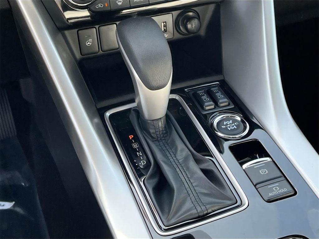 2026 Mitsubishi Eclipse Cross Base