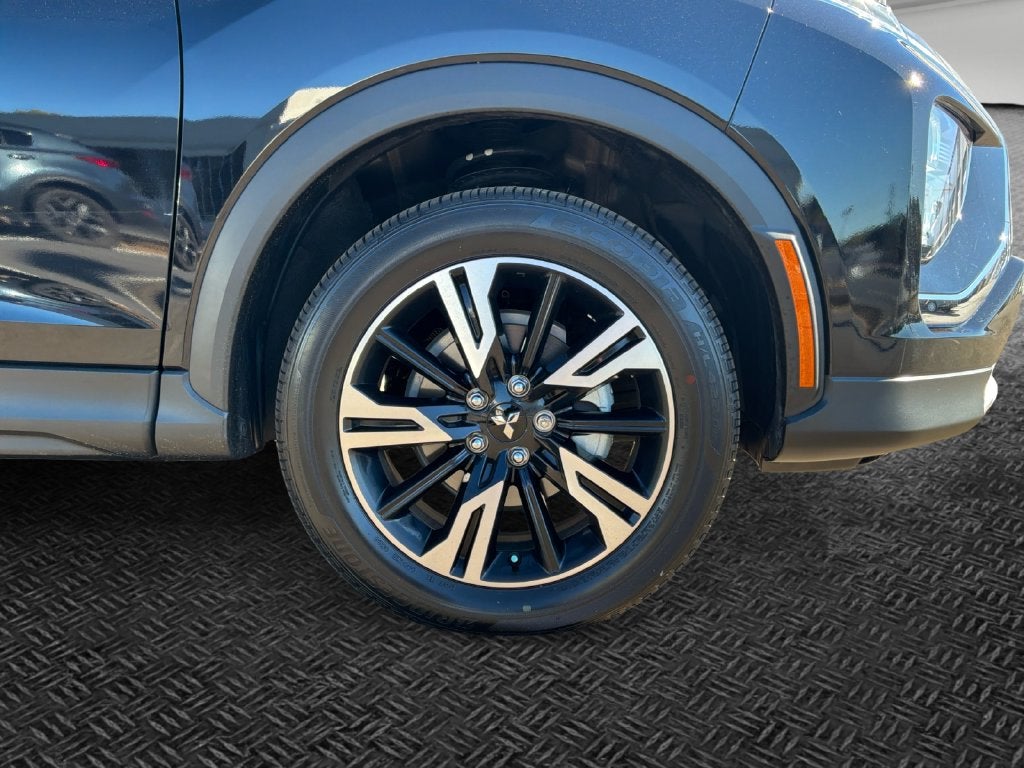 2024 Mitsubishi Eclipse Cross Base