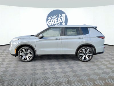 2026 Mitsubishi Outlander SE